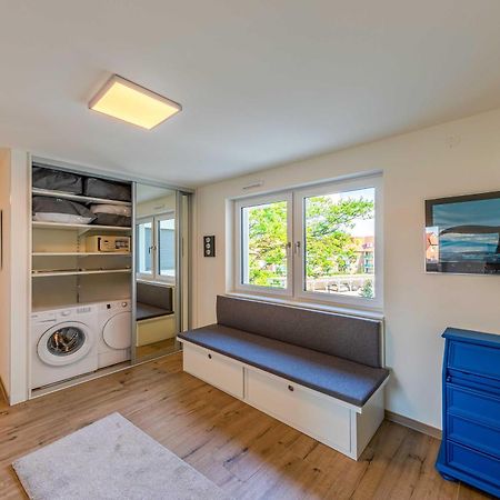 Mueritz Utkiek - Apartment Mit Seeblick & Balkon In Der Hafenresidenz ヴァーレン エクステリア 写真